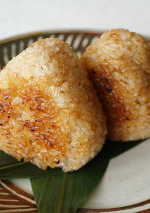 冷めても美味しい！うに醤の焼きおにぎり-レシピのメイン写真