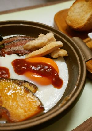 ウフ・オー・プラ(皿焼き卵)-レシピのメイン写真