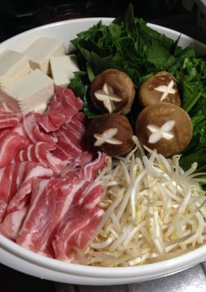 豚ばら肉とほうれん草の焼酎鍋-レシピのメイン写真