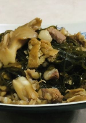 切り昆布と舞茸、豚肉の炒め煮-レシピのメイン写真