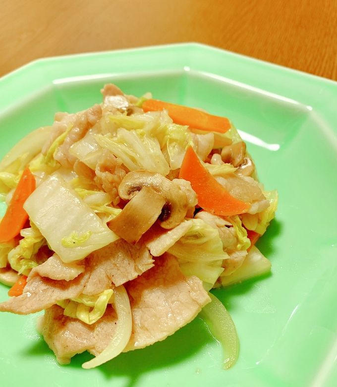 初心者でも簡単！豚こま肉と白菜の炒め物-レシピのメイン写真