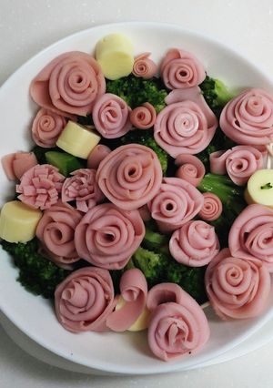 魚肉ソーセージの飾り切り（薔薇）-レシピのメイン写真