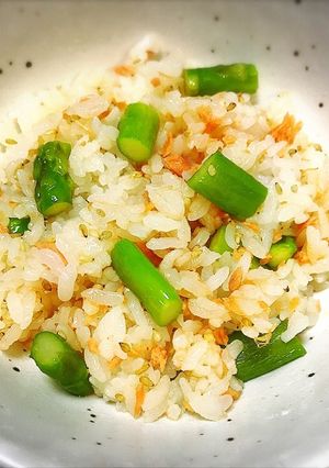 簡単♪アスパラと鮭フレークの混ぜごはん-レシピのメイン写真