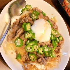 オクラ豚肉のとろとろ卵丼-レシピのメイン写真
