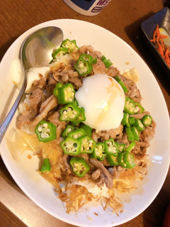 オクラ豚肉のとろとろ卵丼-レシピのメイン写真