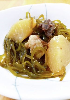 牛すじと切り昆布の柔らか煮-レシピのメイン写真