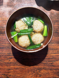 鶏団子と韮と榎の鶏ガラ醤油スープ-レシピのメイン写真