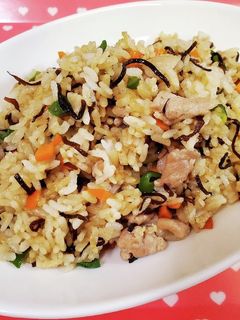 塩昆布で旨みUP♪塩昆布の和風チャーハン-レシピのメイン写真