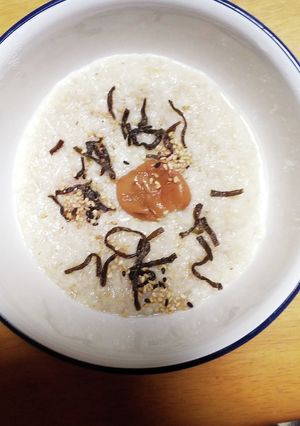 塩昆布、梅のオートミールお粥-レシピのメイン写真