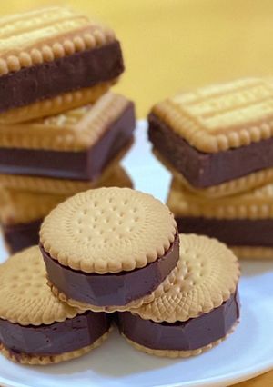 生チョコサンドクッキー-レシピのメイン写真