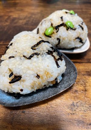 塩昆布バター焼きおにぎり-レシピのメイン写真