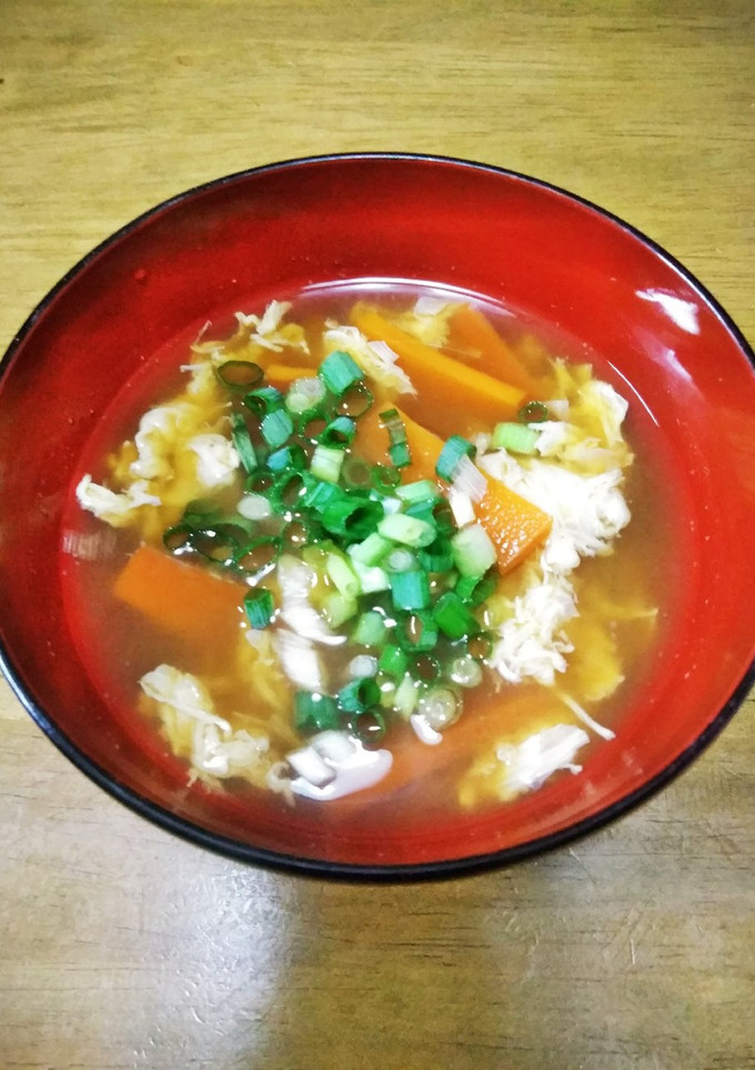梨湖の簡単!人参と卵のお味噌汁-レシピのメイン写真