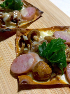 【一口サイズ】ワンタンの皮deなめこピザ-レシピのメイン写真