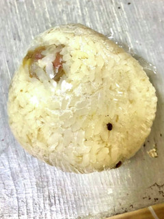 ホテイの焼き鳥缶炊き込みおにぎり-レシピのメイン写真