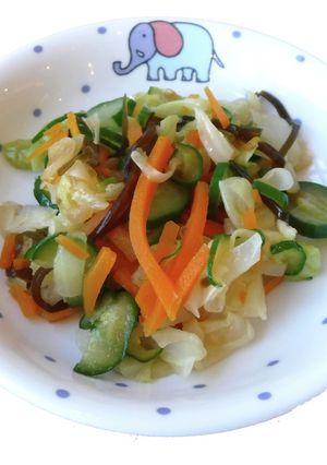 【保育園給食】キャベツの塩昆布和え-レシピのメイン写真