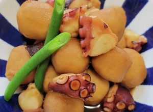 簡単☆里芋煮一緒にイカでもタコでも☆-レシピのメイン写真