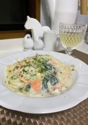 お手軽！鮭とほうれん草のクリームパスタ-レシピのメイン写真