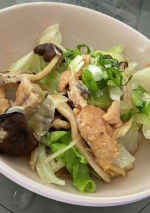 簡単✨鮭缶とキャベツのしょうが蒸し-レシピのメイン写真