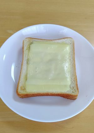 かくれんぼトースト？！-レシピのメイン写真