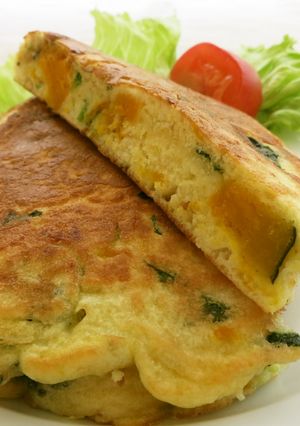 朝食に♡かぼちゃのサラダパンケーキ-レシピのメイン写真