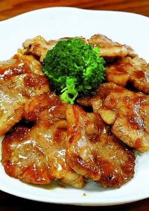 ひとくち豚肩ロース生姜焼き丼。-レシピのメイン写真
