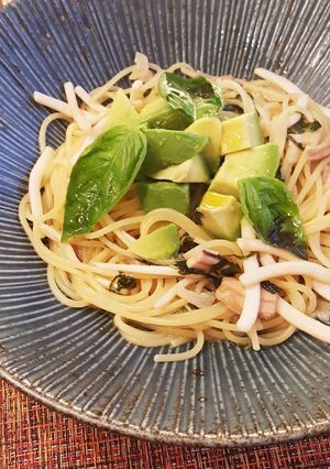 塩辛とスルメイカのにんにくバターパスタ-レシピのメイン写真
