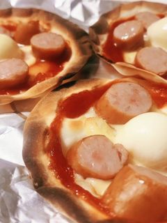 簡単!餃子の皮でミニピザ-レシピのメイン写真