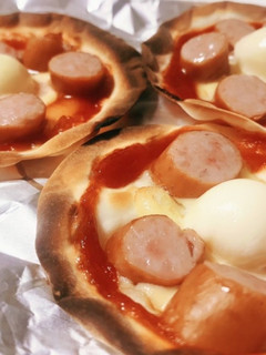 簡単!餃子の皮でミニピザ-レシピのメイン写真