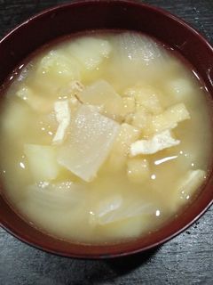 じゃがいもと油揚げの味噌汁-レシピのメイン写真