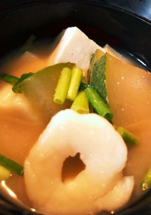 我が家の味噌汁（旬のウリ）-レシピのメイン写真