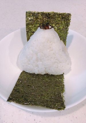 塩昆布で、ふじっ子煮風、昆布のおにぎり！-レシピのメイン写真