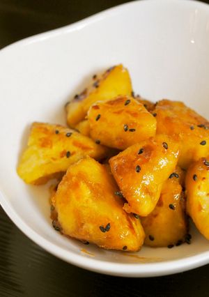 秋のおやつに！大学いももち-レシピのメイン写真