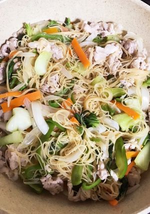 市販の焼きビーフンで簡単炒め-レシピのメイン写真