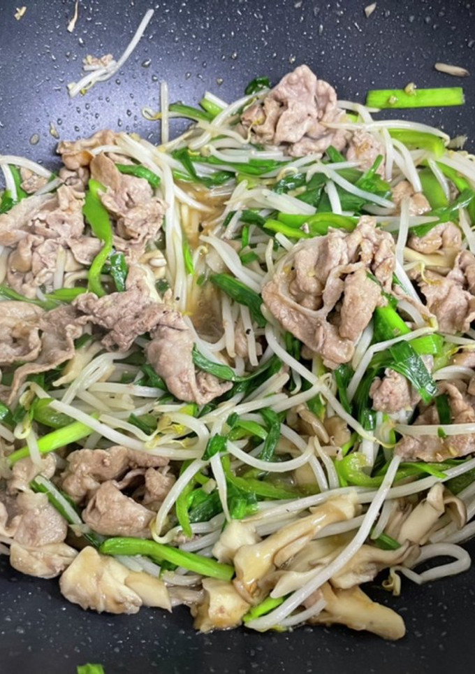 豚肉とニラともやしとピーマンの炒めもの-レシピのメイン写真