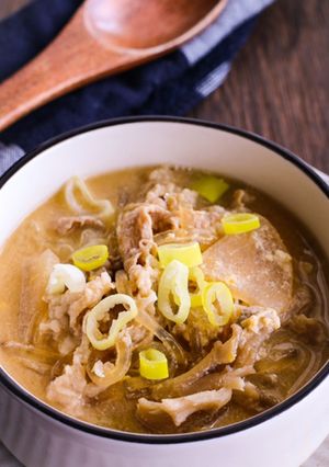 豚肉と大根の春雨味噌スープ-レシピのメイン写真