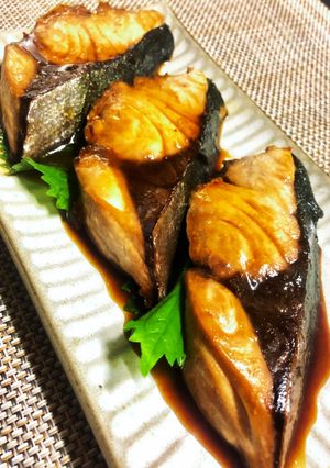 簡単過ぎ！すき焼きのタレだけでブリ照り-レシピのメイン写真