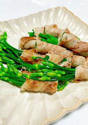 花ニラの豚バラ肉巻き巻き-レシピのメイン写真