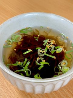 簡単!即完成ヘルシーもずくスープ(和風)-レシピのメイン写真