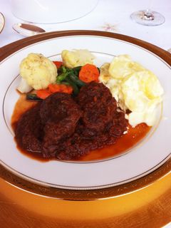 我が家のビーフシチュー、牛肉の赤ワイン煮-レシピのメイン写真