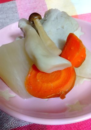 すりみと大根、にんじん、しめじの煮物-レシピのメイン写真
