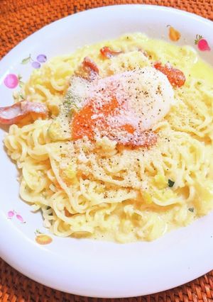 サッポロ一番塩ラーメンで濃厚カルボナーラ-レシピのメイン写真