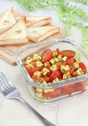 ＊バジル香る＊トマトとチーズのカレー和え-レシピのメイン写真