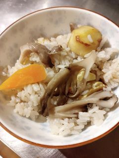 秋三昧、栗ときのこの炊き込みご飯-レシピのメイン写真