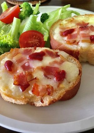 バケットのチーズトースト　朝ごはん-レシピのメイン写真