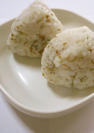 ごまじゃこおにぎり＠倉敷市学校給食-レシピのメイン写真