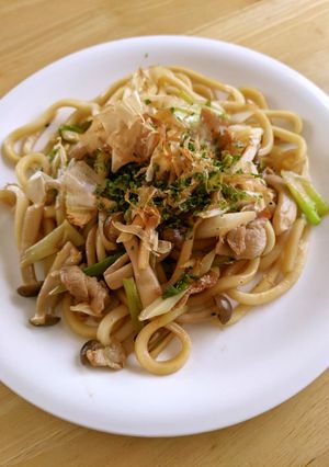 すき焼きのタレで作る焼うどん-レシピのメイン写真