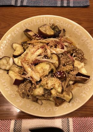 サッパリ美味い！ナスとキノコのゴマ酢和え-レシピのメイン写真
