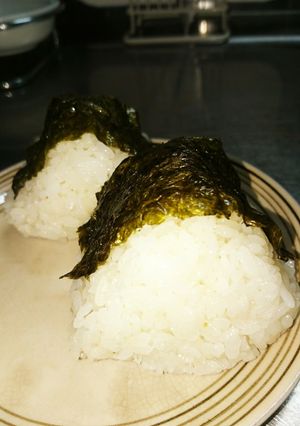 超簡単！おむすび-レシピのメイン写真