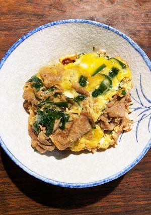 豚肉で韮卵丼ぶり-レシピのメイン写真