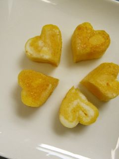 お弁当に❤くっついてるハートの卵焼き❤-レシピのメイン写真